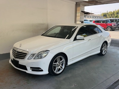 MERCEDES BENZ E CLASS