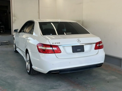 MERCEDES BENZ E CLASS