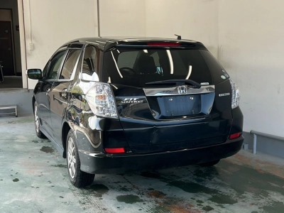 HONDA FIT SHUTTLE HYBRID