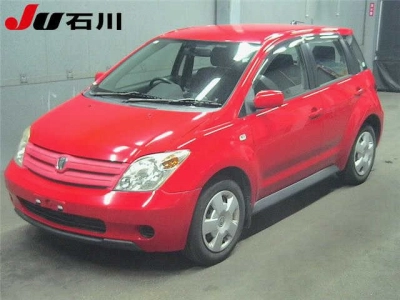 TOYOTA IST