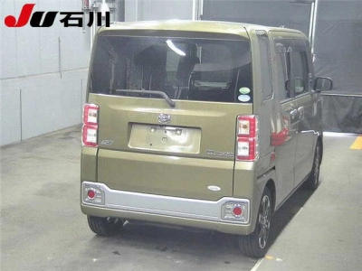 DAIHATSU WAKE