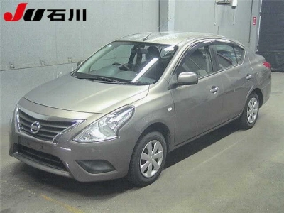 NISSAN TIIDA LATIO