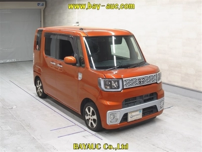 TOYOTA PIXIS MEGA