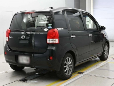 TOYOTA PORTE