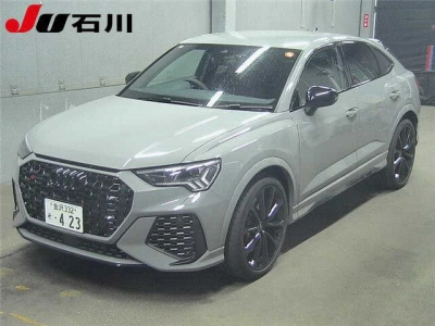 AUDI RS Q3