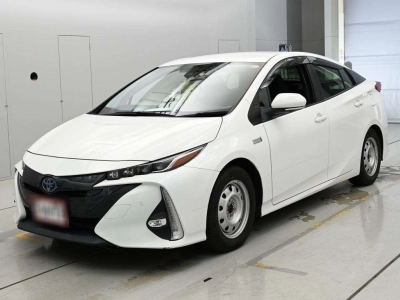TOYOTA PRIUS PHV