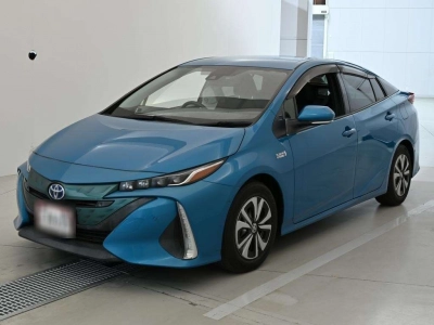 TOYOTA PRIUS PHV