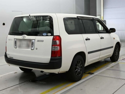 TOYOTA SUCCEED VAN