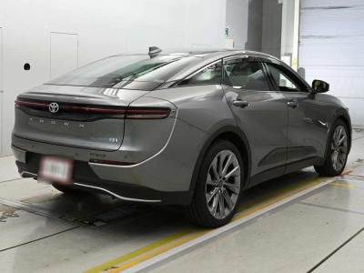 TOYOTA CROWN CROSSOVER