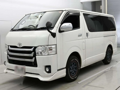 TOYOTA REGIUS VAN