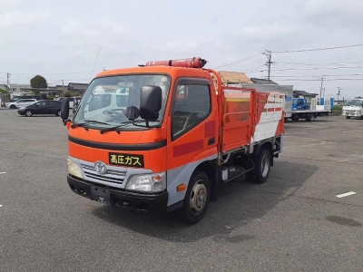 TOYOTA DYNA TRUCK