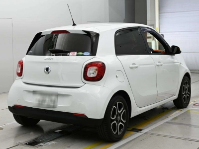 SMART FOURFOUR