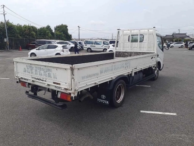 TOYOTA DYNA TRUCK