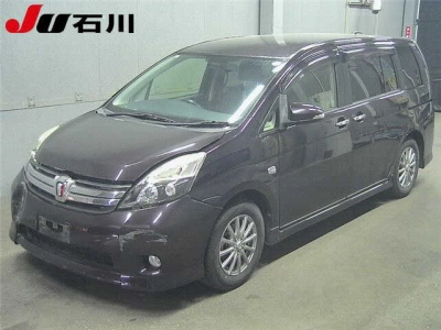 TOYOTA ISIS