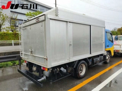 MITSUBISHI CANTER