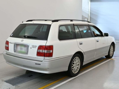 TOYOTA CROWN ESTATE