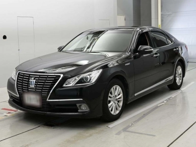 TOYOTA CROWN HYBRID