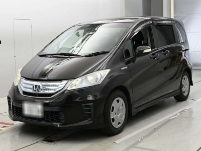 HONDA FREED HYBRID