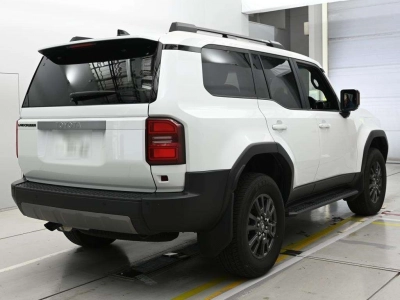 TOYOTA LAND CRUISER 250
