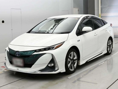 TOYOTA PRIUS PHV