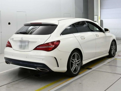 MERCEDES BENZ CLA SHOOTING BRAKE