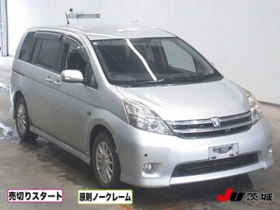 TOYOTA ISIS