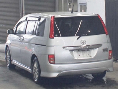 TOYOTA ISIS