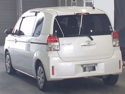 TOYOTA SPADE