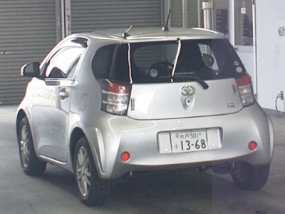 TOYOTA IQ