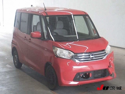 NISSAN DAYZ ROOX