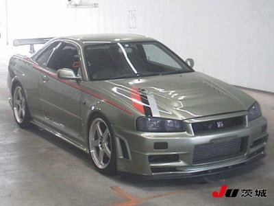 NISSAN SKYLINE