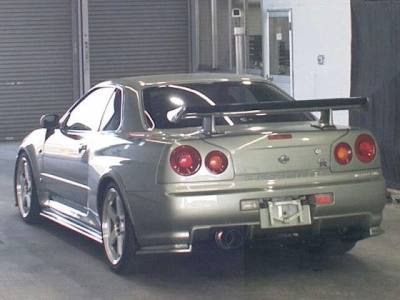 NISSAN SKYLINE