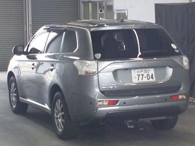 MITSUBISHI OUTLANDER