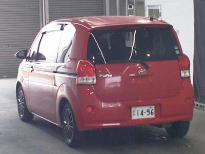 TOYOTA PORTE