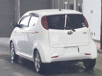 SUBARU R2