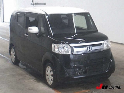 HONDA N-BOX SLASH