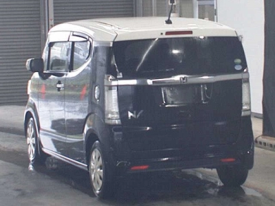 HONDA N-BOX SLASH