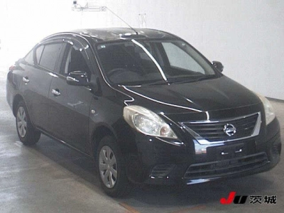 NISSAN TIIDA LATIO