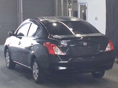 NISSAN TIIDA LATIO