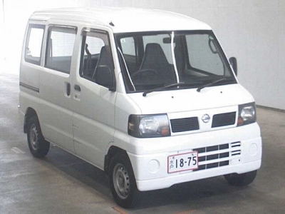 NISSAN CLIPPER VAN