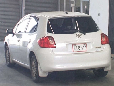 TOYOTA AURIS