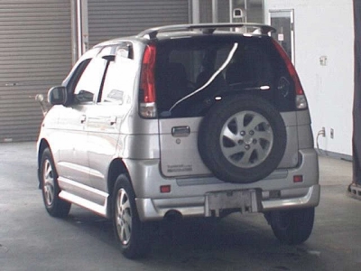 DAIHATSU TERIOS KID