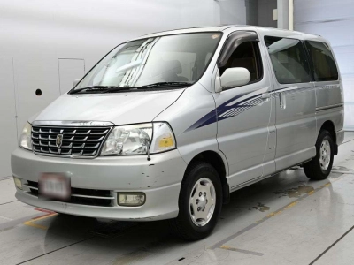 TOYOTA GRAND HIACE