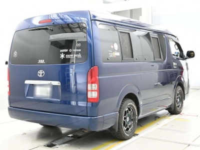 TOYOTA HIACE WAGON
