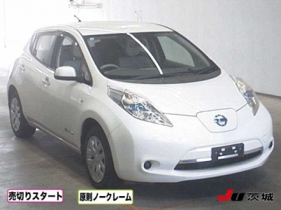 NISSAN LEAF