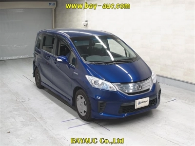 HONDA FREED HYBRID