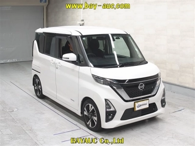NISSAN ROOX