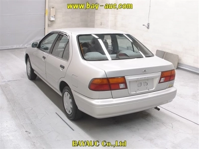 NISSAN SUNNY