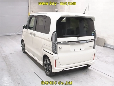 HONDA N BOX CUSTOM