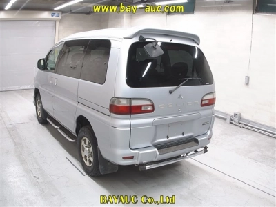 MITSUBISHI DELICA SPACE GEAR